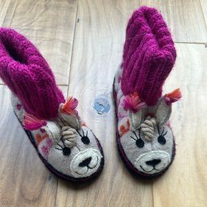 Girls Garnet Hill Slippers